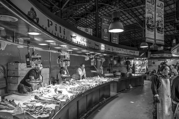 s_fish-market-428058_640